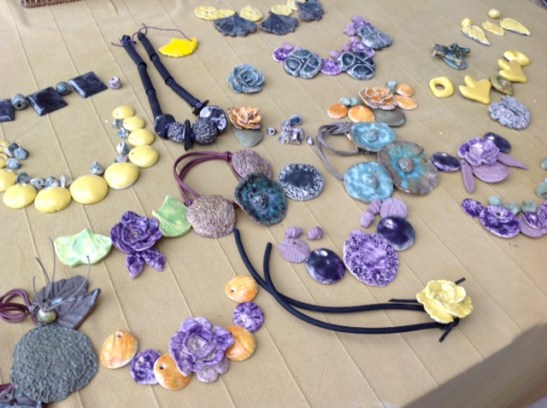 Composition éléments pour bijoux céramique